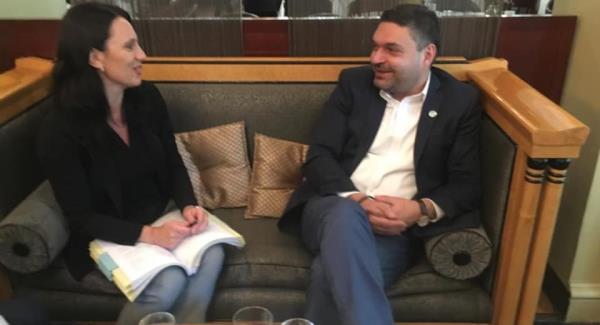 interior-minister-discusses-migration-issue-in-helsinki-with-easo-executive-director