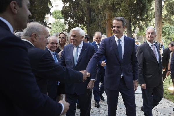 greek-premier-in-cyprus-monday-for-an-official-visit-(repeat)