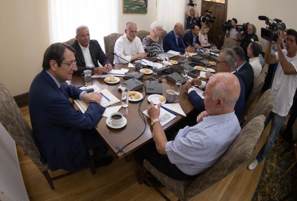 president-meets-with-political-leaders-in-troodos-ahead-of-informal-meeting-with-t/c-leader