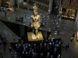 全球连线丨新华社记者带你游览大埃及博物馆